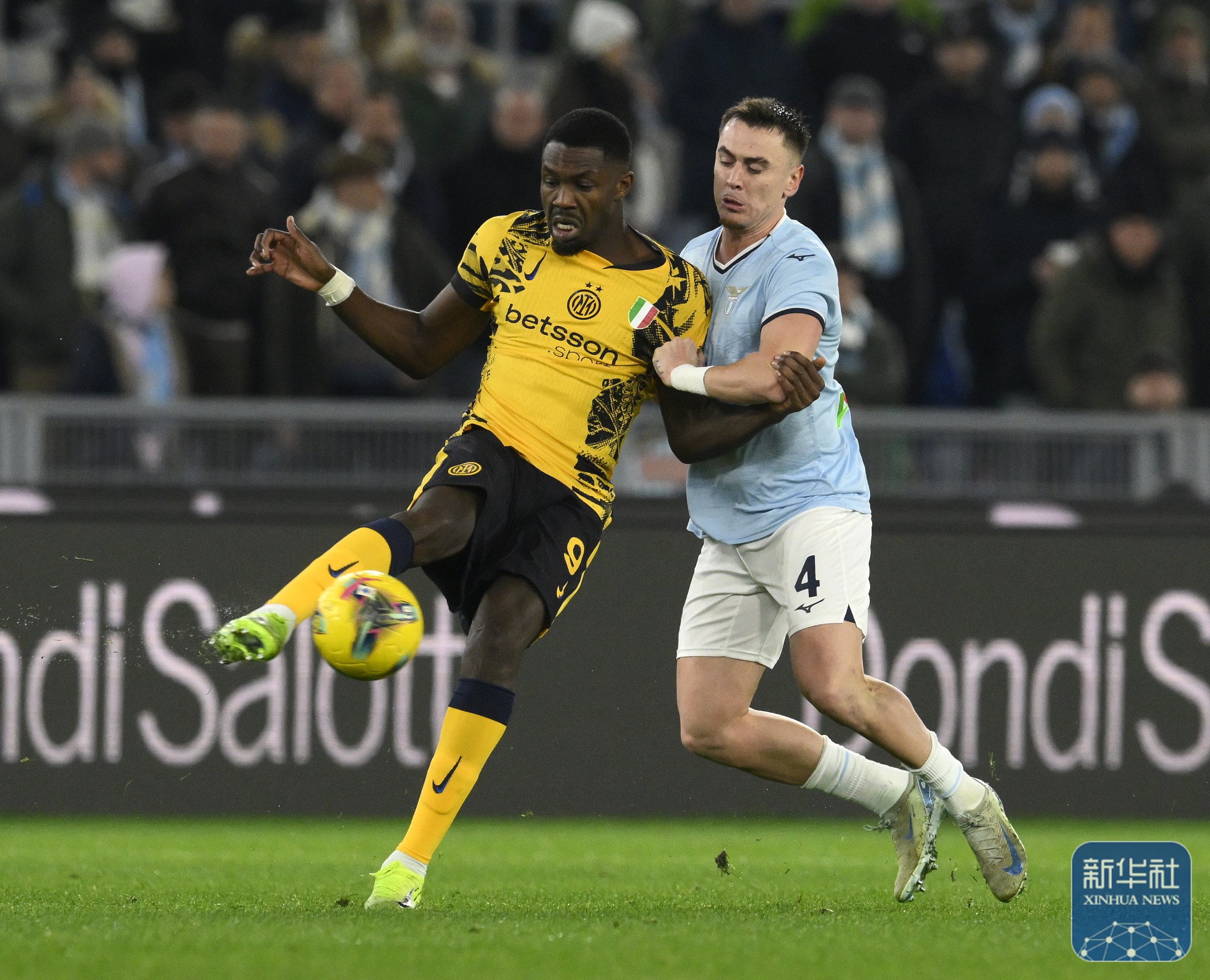 YABO- 今夜阿斯顿维拉备战意甲，造点机会细节曝光，话题不断，身体对抗强度拉满